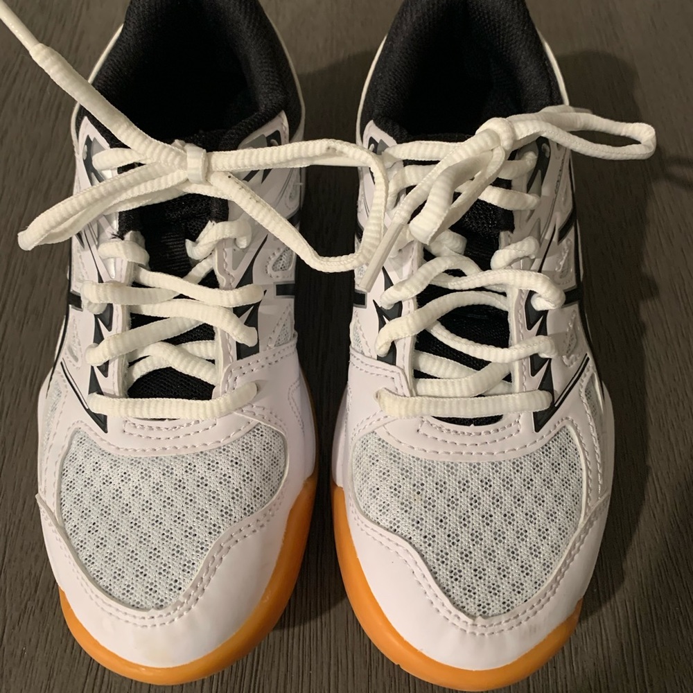 ASICS size 1Y kids shoes